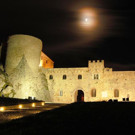 Residenza Ducale Hotel Bovino Bagian luar foto