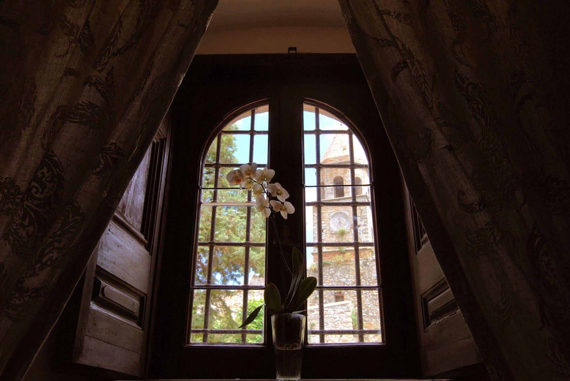 Residenza Ducale Hotel Bovino Bagian luar foto