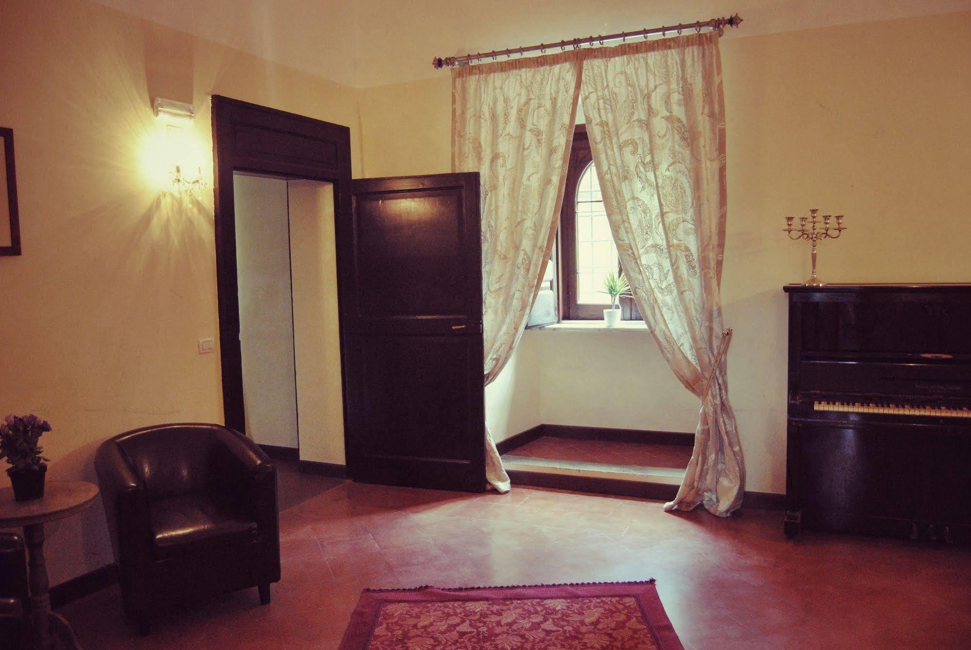 Residenza Ducale Hotel Bovino Bagian luar foto